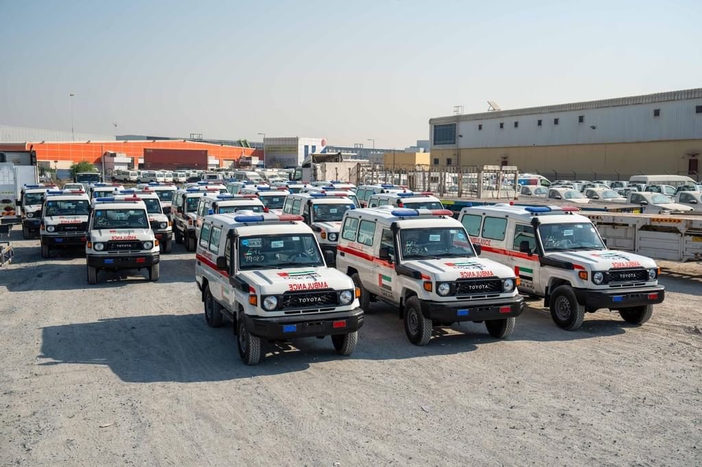 الإمارات ترسل 25 سيارة إسعاف ومساعدات طبية إلى أنغولا 1 الإمارات ترسل 25 سيارة إسعاف ومساعدات طبية إلى أنغولا