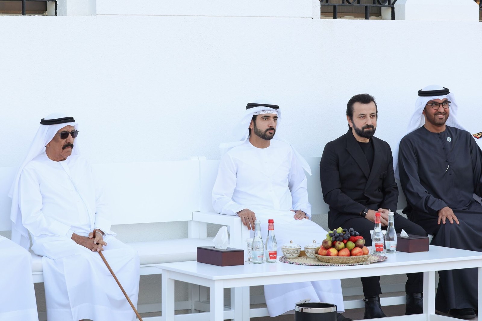 حمدان بن محمد: التجارة من الركائز الرئيسية لتنويع اقتصاد دبي 1 حمدان بن محمد: التجارة من الركائز الرئيسية لتنويع اقتصاد دبي
