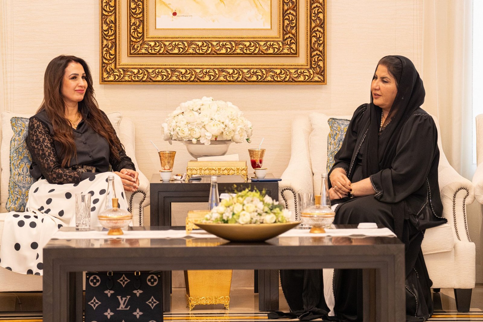 سفيرة الباراغواي: المرأة الإماراتية نموذجا يقتدى به 1 سفيرة الباراغواي: المرأة الإماراتية نموذجا يقتدى به