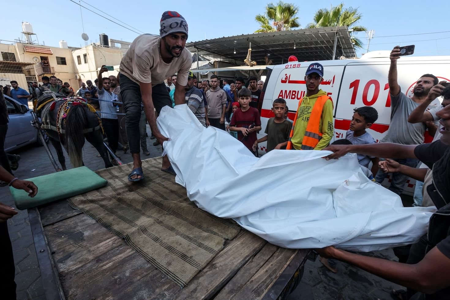17 شهيدًا غالبيتهم أطفال بقصف إسرائيلي على وسط وشمال غزة 1 17 شهيدًا غالبيتهم أطفال بقصف إسرائيلي على وسط وشمال غزة
