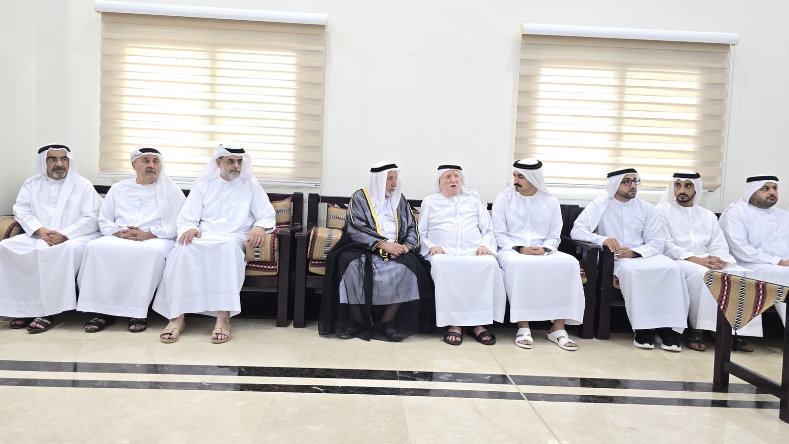 حاكم الشارقة يقدم واجب العزاء في وفاة الشيخ راشد بن سلطان بن خالد القاسمي 1 حاكم الشارقة يقدم واجب العزاء في وفاة الشيخ راشد بن سلطان بن خالد القاسمي