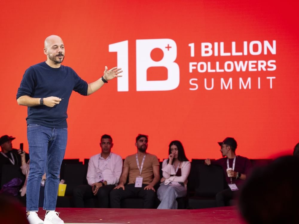 باسل عنبتاوي: "تيك توك" منصة لتحويل الأفكار البسيطة إلى مشاريع عالمية مؤثرة 1 باسل عنبتاوي: "تيك توك" منصة لتحويل الأفكار البسيطة إلى مشاريع عالمية مؤثرة