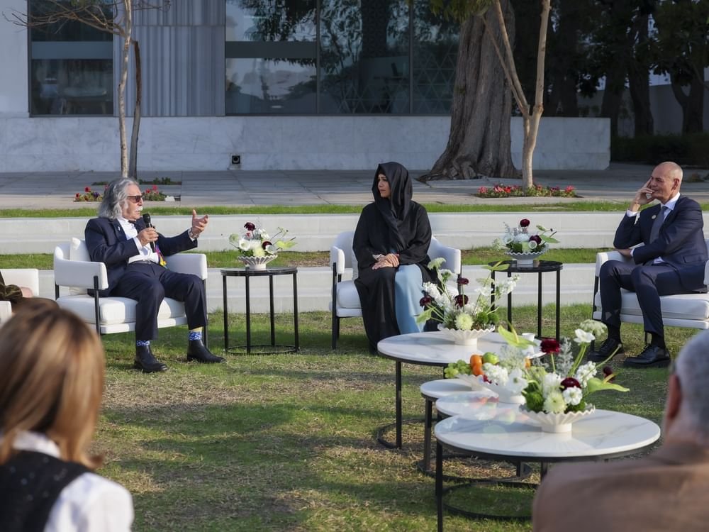 لطيفة بنت محمد تلتقي الفائزين بجوائز "نوابغ العرب 2024" عن فئتي العمارة والتصميم والأدب والفنون 1 لطيفة بنت محمد تلتقي الفائزين بجوائز "نوابغ العرب 2024" عن فئتي العمارة والتصميم والأدب والفنون