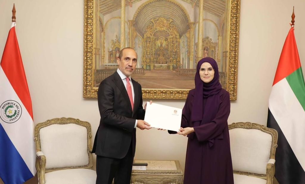 سفيرة الإمارات تقدم نسخة من أوراق اعتمادها إلى نائب وزير خارجية الباراغواي 1 سفيرة الإمارات تقدم نسخة من أوراق اعتمادها إلى نائب وزير خارجية الباراغواي