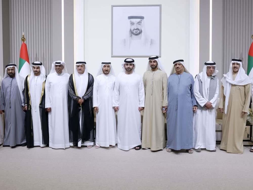 منصور بن محمد يحضر أفراح القطامي والسويدي