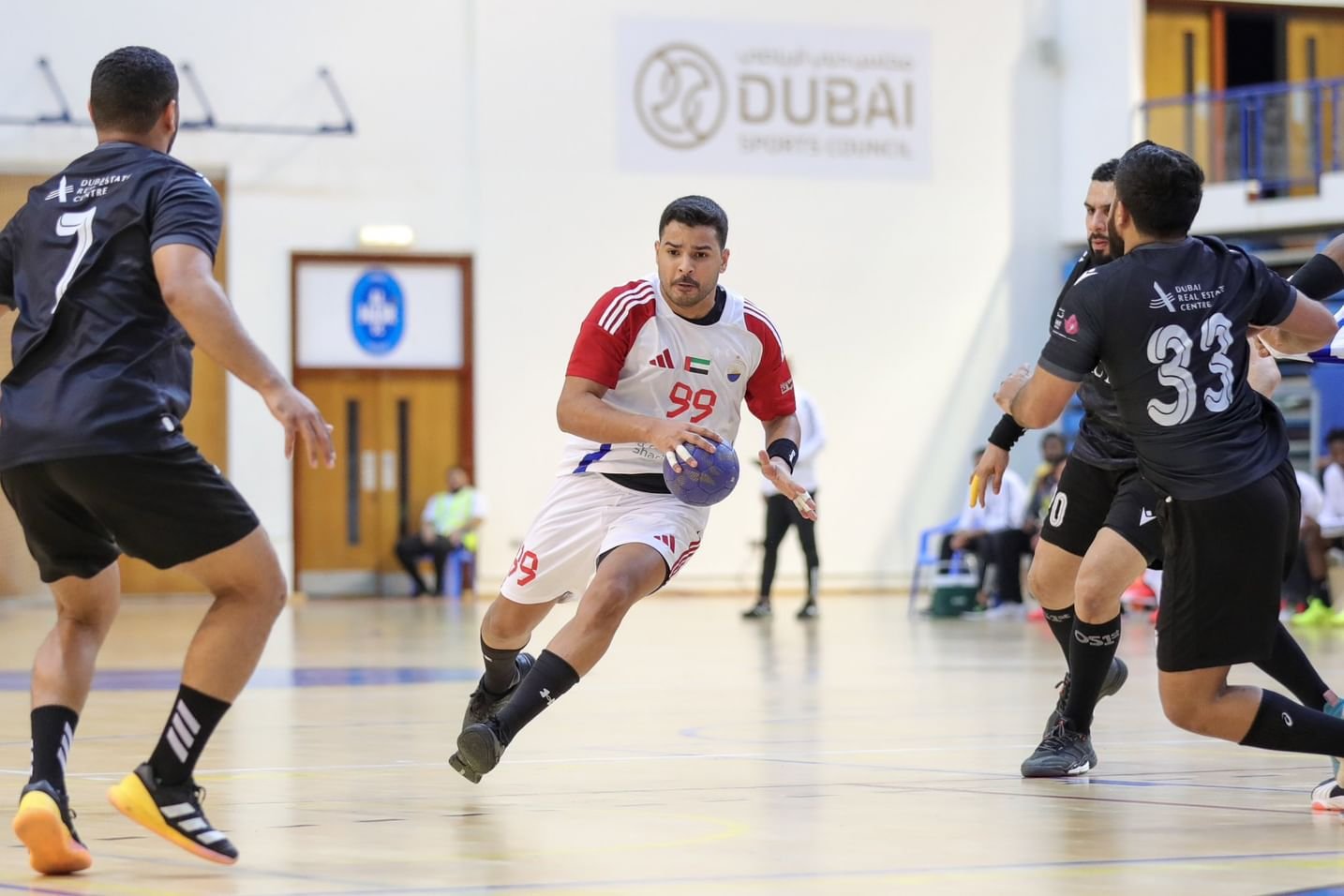 اكتمال فرق المربع الذهبي لكأس الاتحاد الكرة اليد 1 اكتمال فرق المربع الذهبي لكأس الاتحاد الكرة اليد