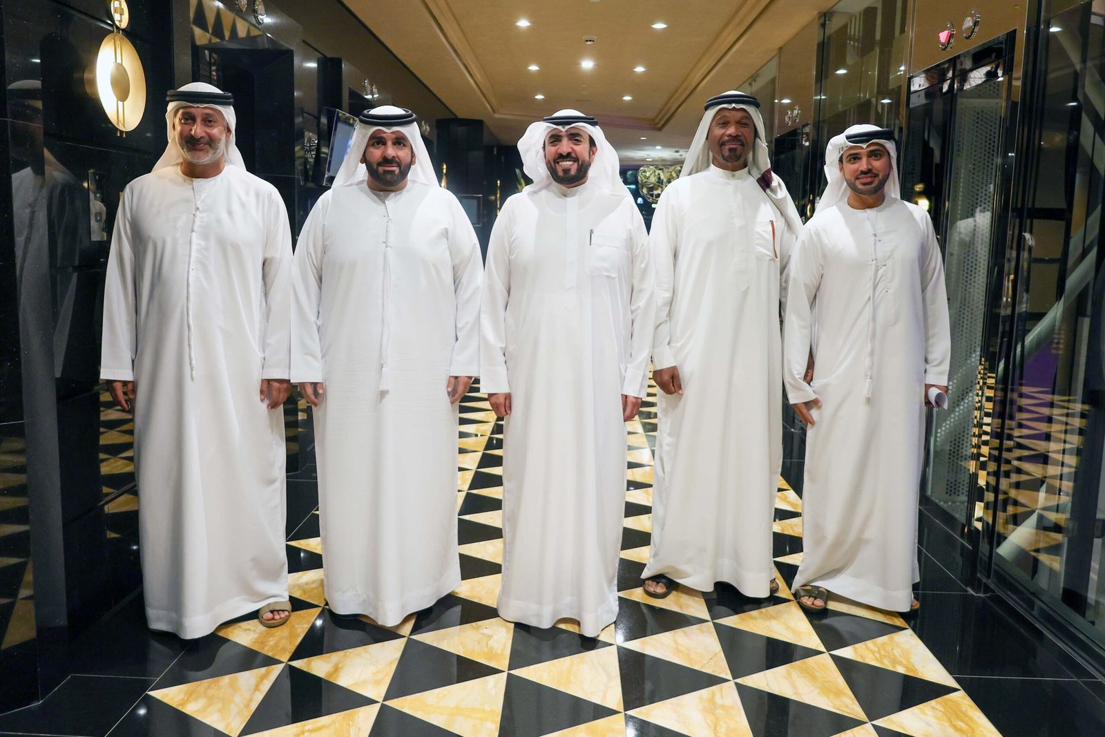 "دبي البحري" يوجه بتوسيع المشاركة في "عام المجتمع" 1 "دبي البحري" يوجه بتوسيع المشاركة في "عام المجتمع"