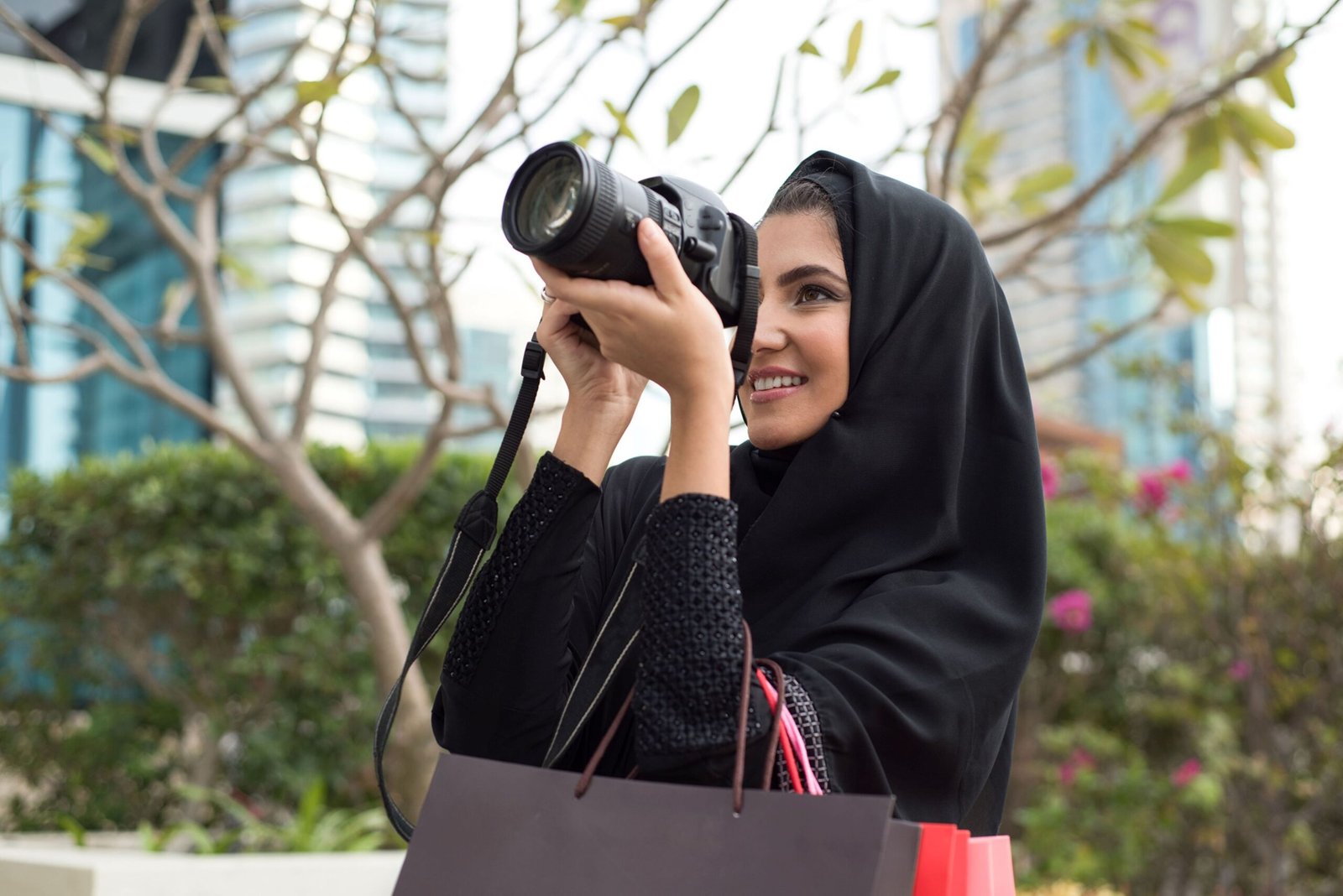 صندوق الوطن يطلق مسابقة "عدسة الإمارات " لطلاب المدارس والجامعات 1 صندوق الوطن يطلق مسابقة "عدسة الإمارات " لطلاب المدارس والجامعات