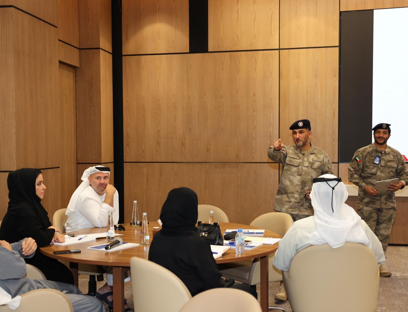 شرطة أبوظبي تنفذ تمرينًا لرفع الجاهزية بالتعاون مع الشركاء 1 شرطة أبوظبي