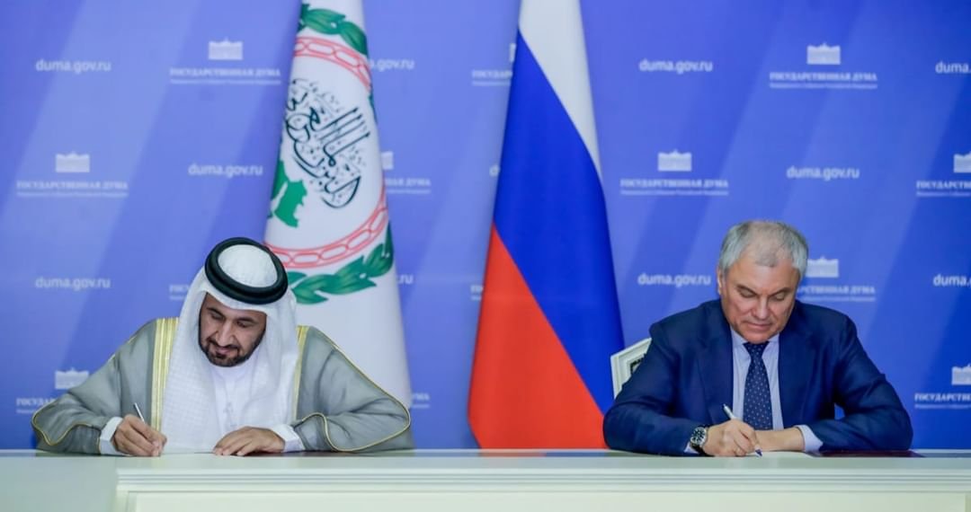 رئيس البرلمان العربي ورئيس مجلس الدوما الروسي يوقعان مذكرة تعاون 1 رئيس البرلمان العربي ورئيس مجلس الدوما الروسي يوقعان مذكرة تعاون