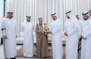 سلطان القاسمي يفتتح نادي الشارقة للصقارين