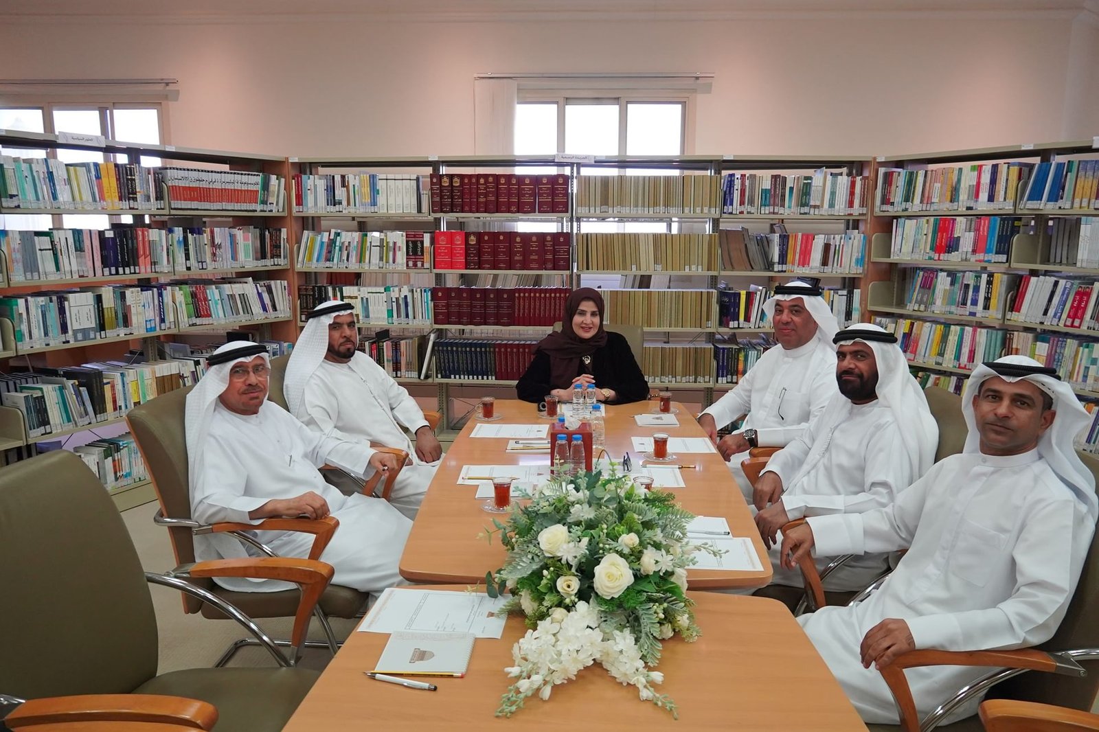 لجنة "في استشاري الشارقة" تناقش التنسيق بين المؤسسات الحكومية 1 لجنة "في استشاري الشارقة" تناقش التنسيق بين المؤسسات الحكومية