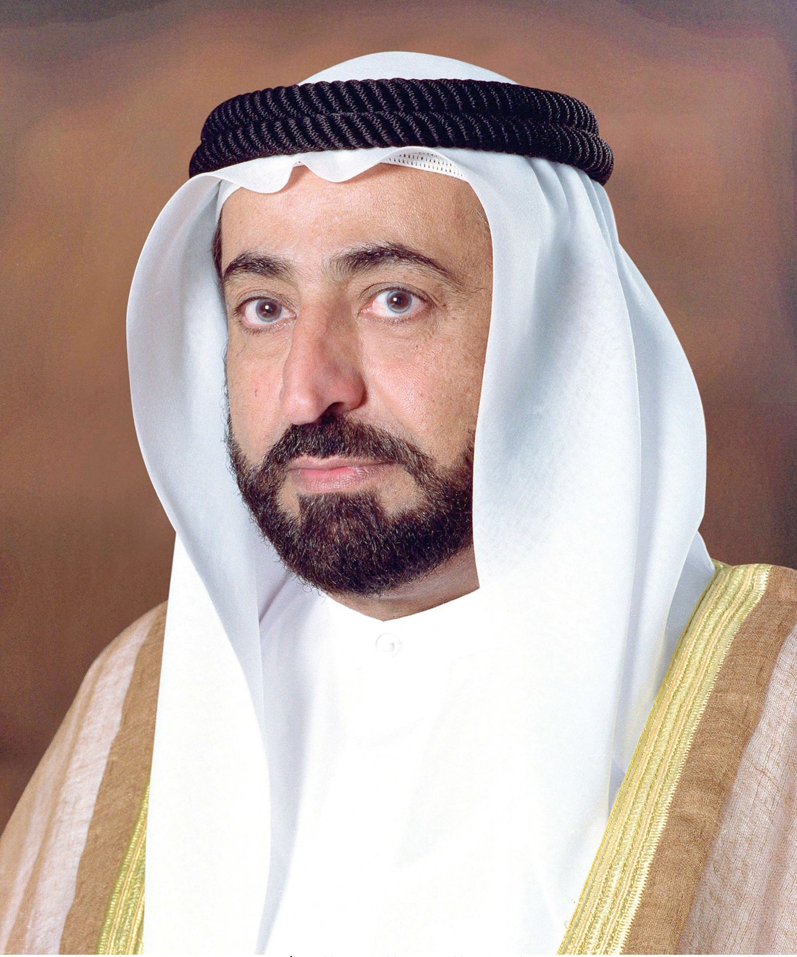 سلطان القاسمي يصدر مرسوماً بإنشاء وتنظيم مختبر الشارقة لتطوير الأزياء 1 سلطان القاسمي يصدر مرسوماً بإنشاء وتنظيم مختبر الشارقة لتطوير الأزياء