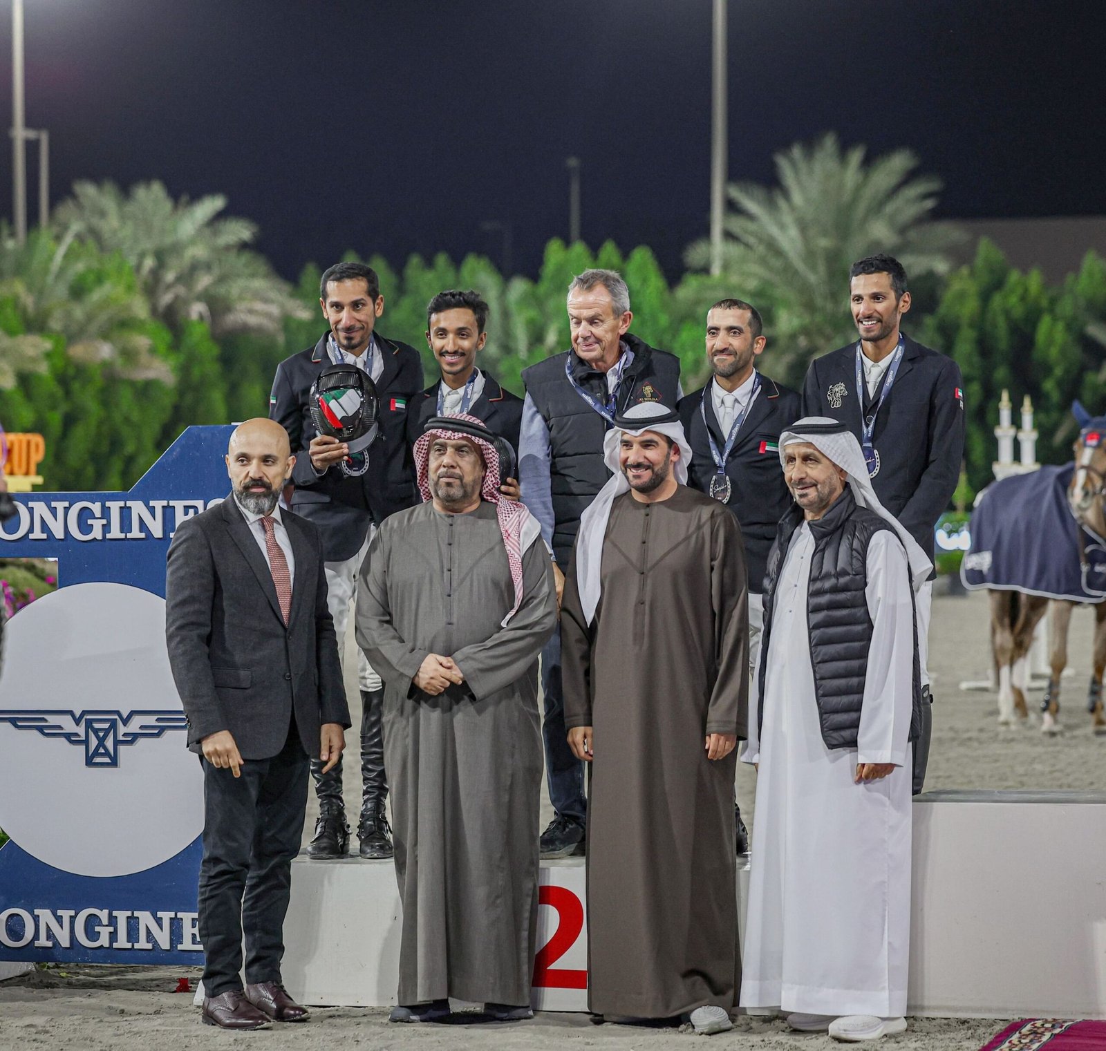 الفريق البريطاني يتوج بلقب الشارقة كأس الأمم 4* لقفز الحواجز والإماراتي ثانياً 1 الفريق البريطاني يتوج بلقب الشارقة كأس الأمم 4* لقفز الحواجز والإماراتي ثانياً