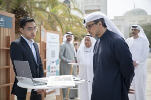 منصور بن زايد يستقبل فريق مبادرة “نعمة”