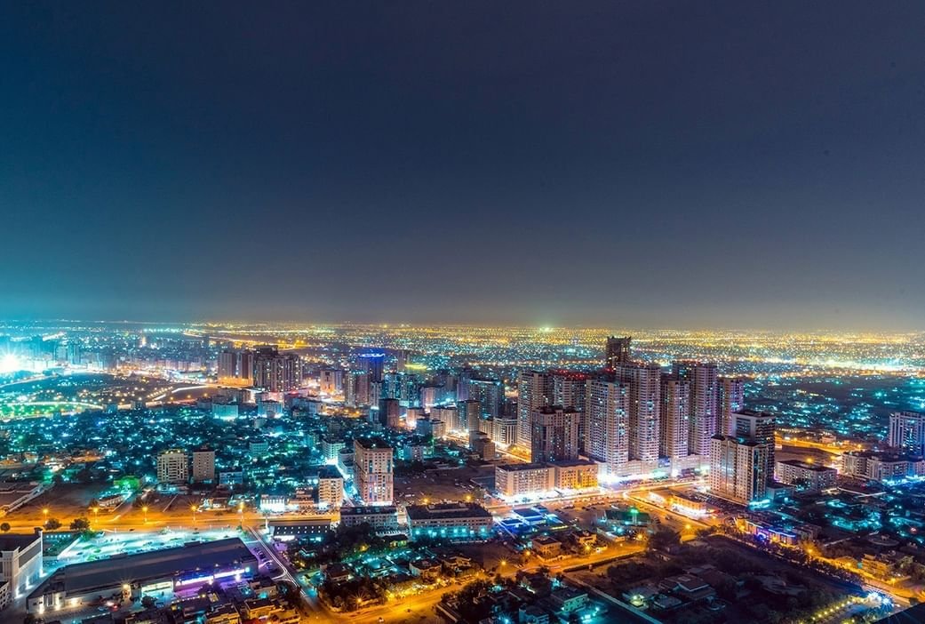 عجمان.. تأهيل 132 وسيطًا عقاريًّا مواطنًا بزيادة 80% مقارنة بعام 2023 1 عجمان.. تأهيل 132 وسيطًا عقاريًّا مواطنًا بزيادة 80% مقارنة بعام 2023