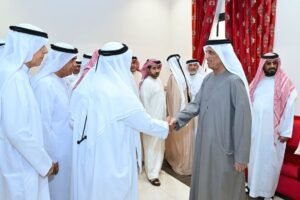 سعود بن صقر يقدم واجب العزاء في وفاة حميد عبيد الزعابي