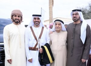 راشد بن حميد والشيوخ والمسؤولون يحضرون أفراح الشحي والبناي
