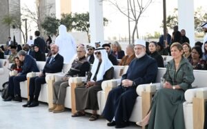 نهيان بن مبارك يفتتح النسخة الـ2 من "مجلس الأخوة الإنسانية" ببيت العائلة الإبراهيمية