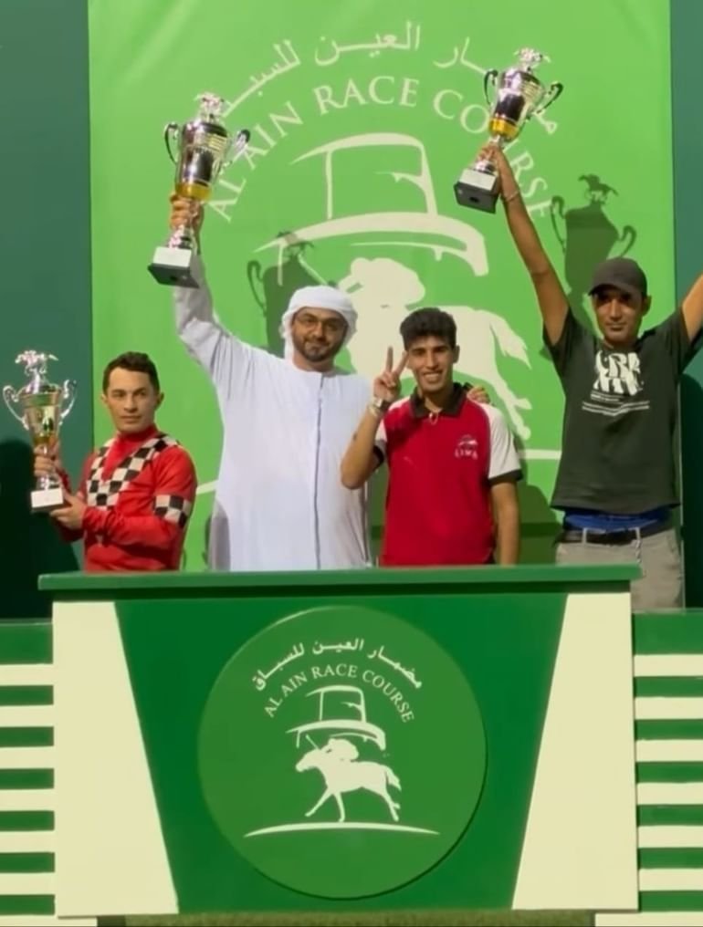 "العين للفروسية" يتوج أبطال السباق العاشر 1 "العين للفروسية" يتوج أبطال السباق العاشر