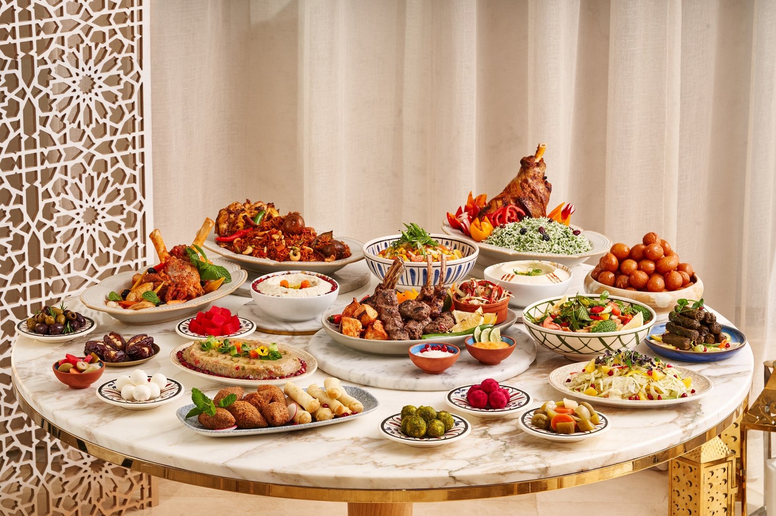 رمضان في سانت ريجيس دبي، النخلة: تجربة فاخرة تجمع بين الضيافة الراقية، النكهات الأصيلة والاسترخاء العميق 1 رمضان في سانت ريجيس دبي، النخلة: تجربة فاخرة تجمع بين الضيافة الراقية، النكهات الأصيلة والاسترخاء العميق