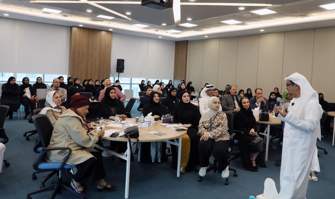 "سيدات أعمال أم القيوين" ينظم ورشة حول الجرائم الإلكترونية 1 "سيدات أعمال أم القيوين" ينظم ورشة حول الجرائم الإلكترونية