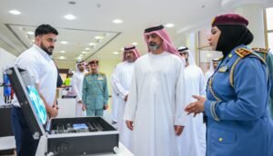 عمار بن حميد: الدفاع المدني ركيزة أساسية لتعزيز أمن وسلامة المجتمع