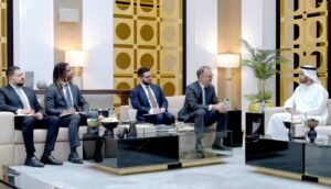 ولي عهد رأس الخيمة يستقبل القنصل الأمريكي