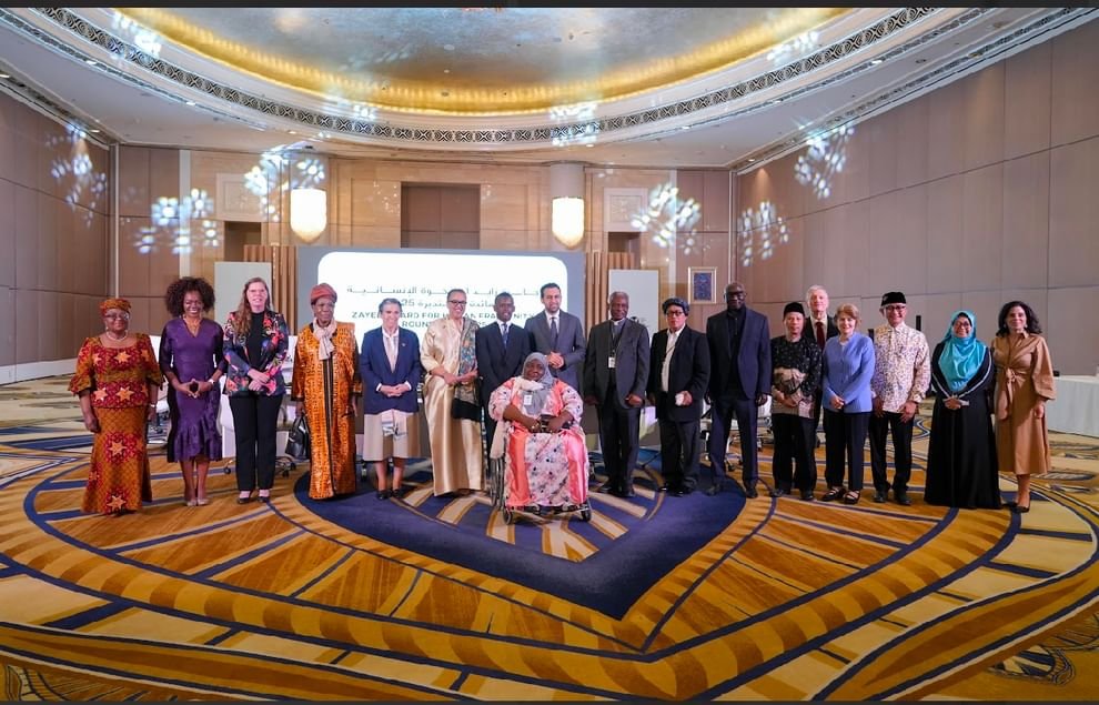 جائزة زايد للأخوة الإنسانية تنظم جلسة نقاشية لتعزيز التعايش السلمي 1 جائزة زايد للأخوة الإنسانية تنظم جلسة نقاشية لتعزيز التعايش السلمي