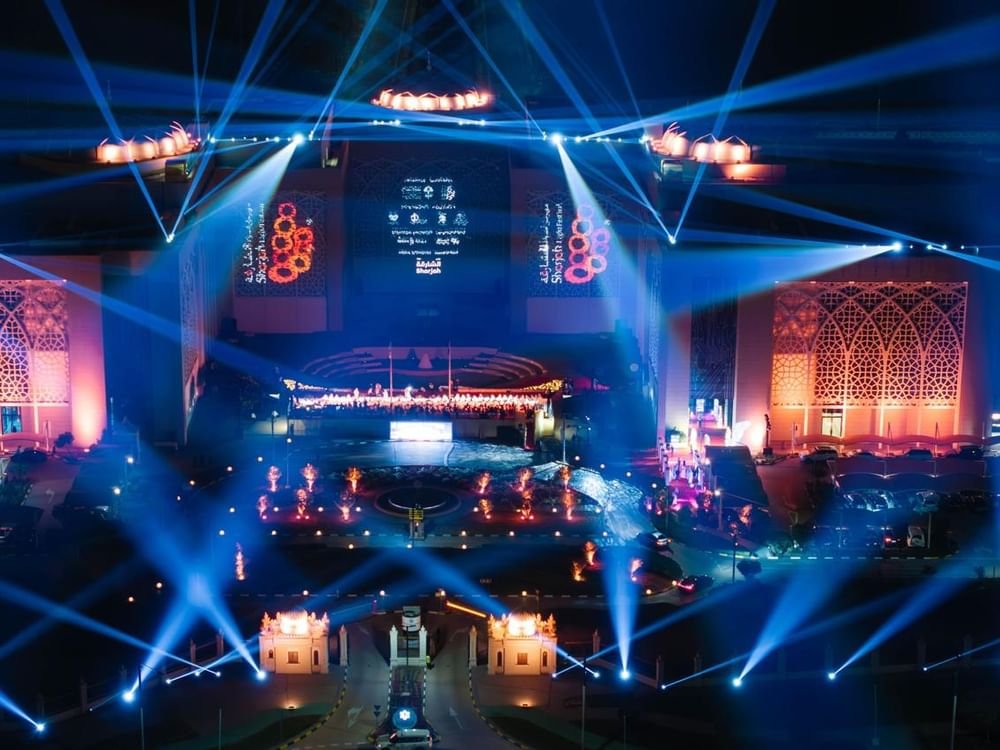 مهرجان أضواء الشارقة 2025 يقدم عروضامميزة في 12موقع 1 مهرجان أضواء الشارقة 2025 يقدم عروضامميزة في 12موقع