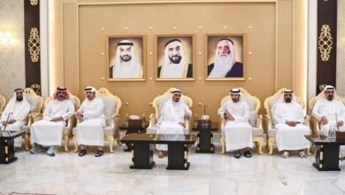 حميد بن راشد يتقبّل تعازي حمدان بن محمد ومكتوم بن محمد في وفاة الشيخ سعيد بن راشد النعيمي