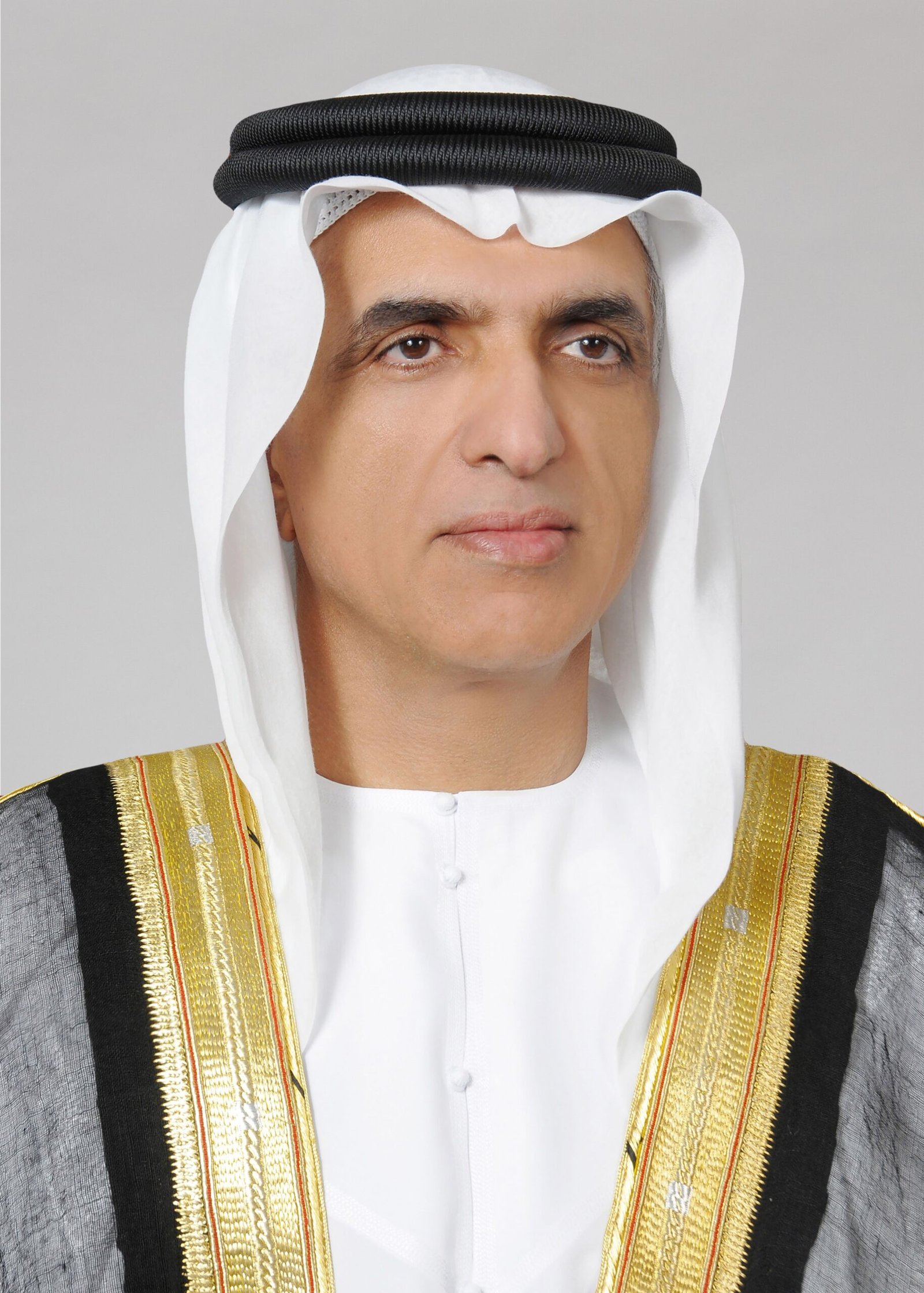 سعود بن صقر يصدر مرسوماً بتعيين مدير عام دائرة المالية برأس الخيمة 1 سعود بن صقر يصدر مرسوماً بتعيين مدير عام دائرة المالية برأس الخيمة