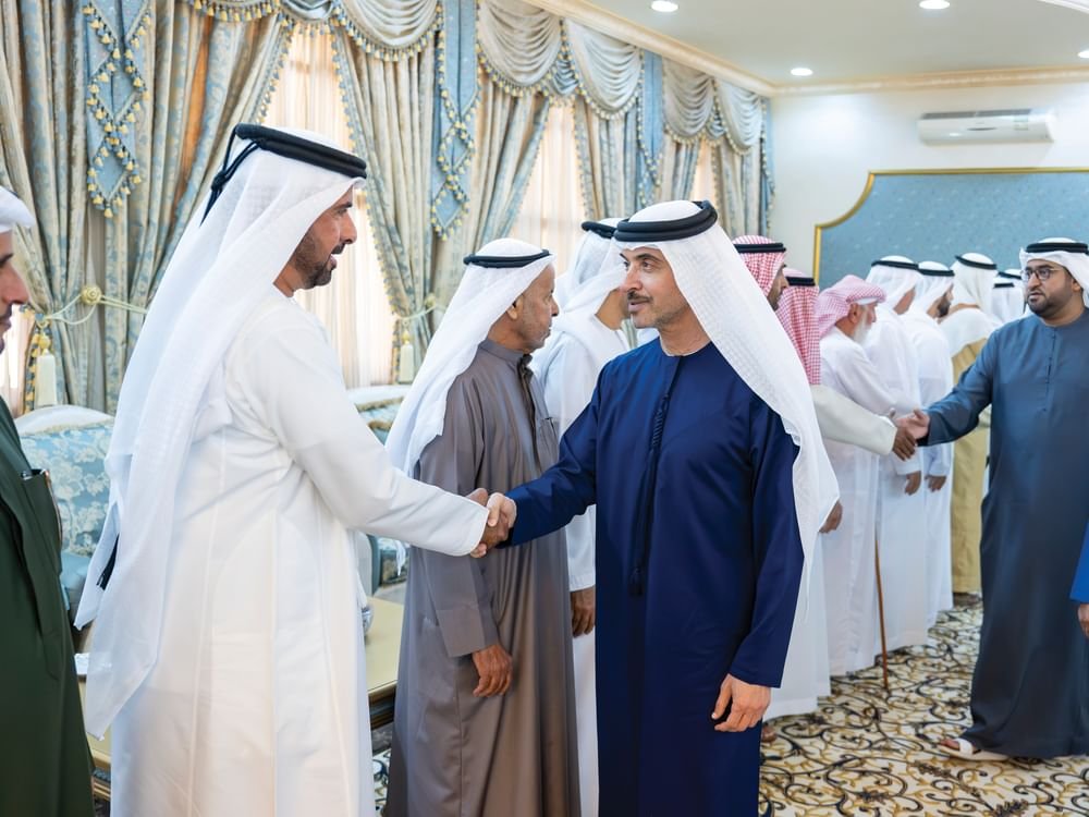 هزاع بن زايد يزور خلفان سلطان حضيرم الكتبي في مدينة العين 1 هزاع بن زايد يزور خلفان سلطان حضيرم الكتبي في مدينة العين