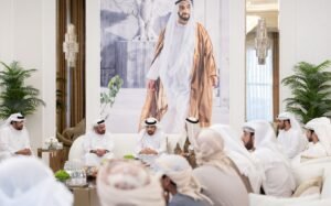 حمدان بن زايد يزور محمد مطر مبارك المنصوري في منزله بمنطقة الوثبة 3 حمدان بن زايد يزور محمد مطر مبارك المنصوري في منزله بمنطقة الوثبة