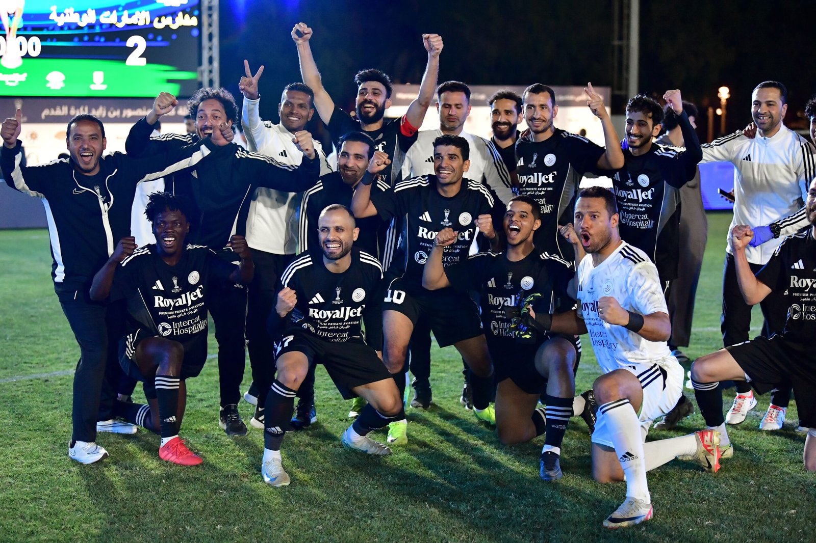 كأس منصور بن زايد ..فريق "مدارس الإمارات الوطنية" أول المتأهلين إلى الربع النهائي 1 كأس منصور بن زايد ..فريق "مدارس الإمارات الوطنية" أول المتأهلين إلى الربع النهائي