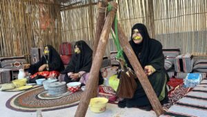 أيام الشارقة التراثية.. رحلة تعيد الزمن الجميل عبر الفنون والثقافات