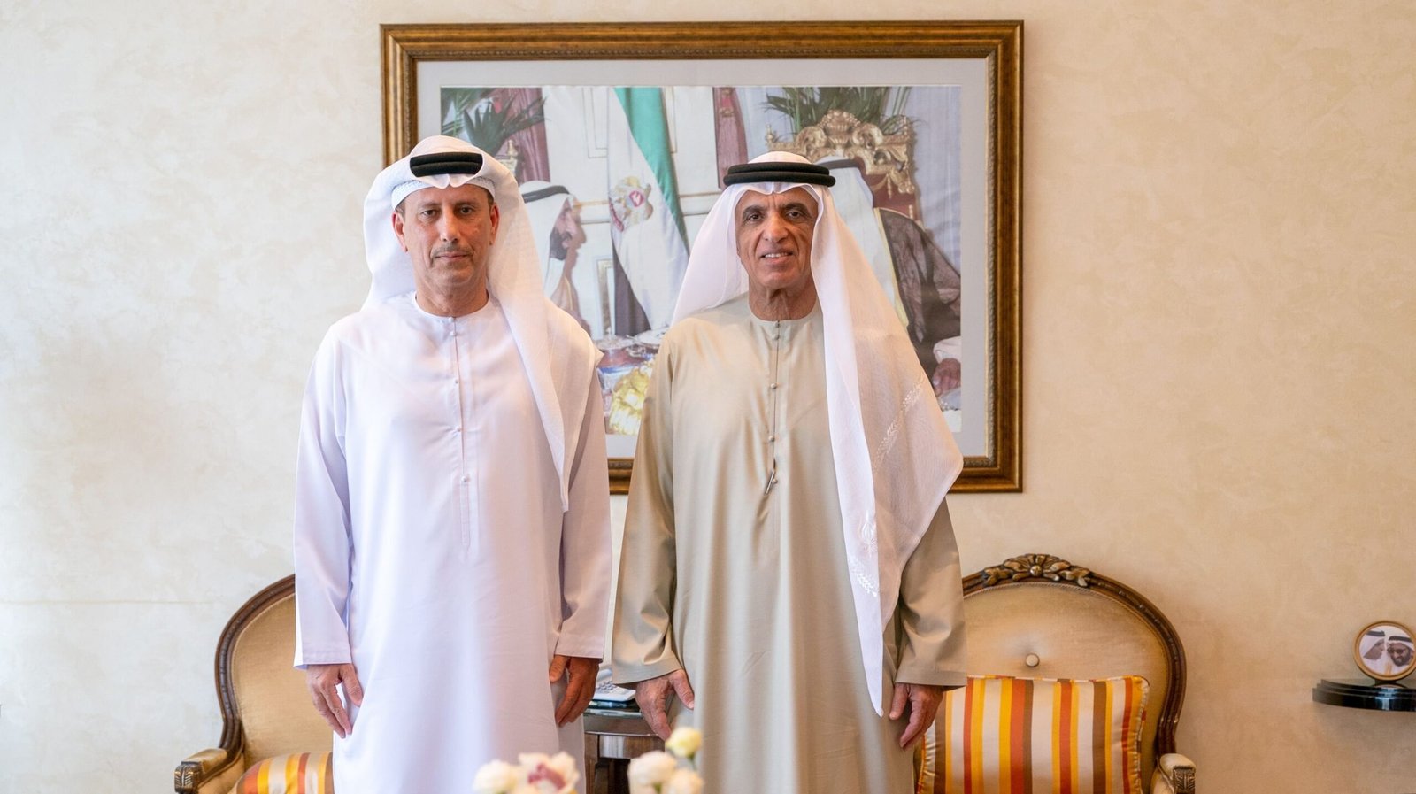 كلف عبدالله بن حميد القاسمي بمهام أمين عام المجلس التنفيذي.. سعود بن صقر يستقبل محمد عبداللطيف بمناسبة انتهاء فترة عمله 1 كلف عبدالله بن حميد القاسمي بمهام أمين عام المجلس التنفيذي.. سعود بن صقر يستقبل محمد عبداللطيف بمناسبة انتهاء فترة عمله