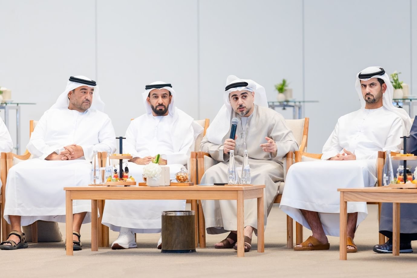 "الملتقى" بنسخته الـ6 يكشف عن مبادرات وخدمات جديدة تعزز دور القطاع الخاص في اقتصاد أبوظبي 1 "الملتقى" بنسخته الـ6 يكشف عن مبادرات وخدمات جديدة تعزز دور القطاع الخاص في اقتصاد أبوظبي