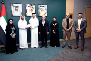 "أوقاف دبي" تمنح مجموعة تداوي الصحية "علامة دبي للوقف" 2 "أوقاف دبي" تمنح مجموعة تداوي الصحية "علامة دبي للوقف"