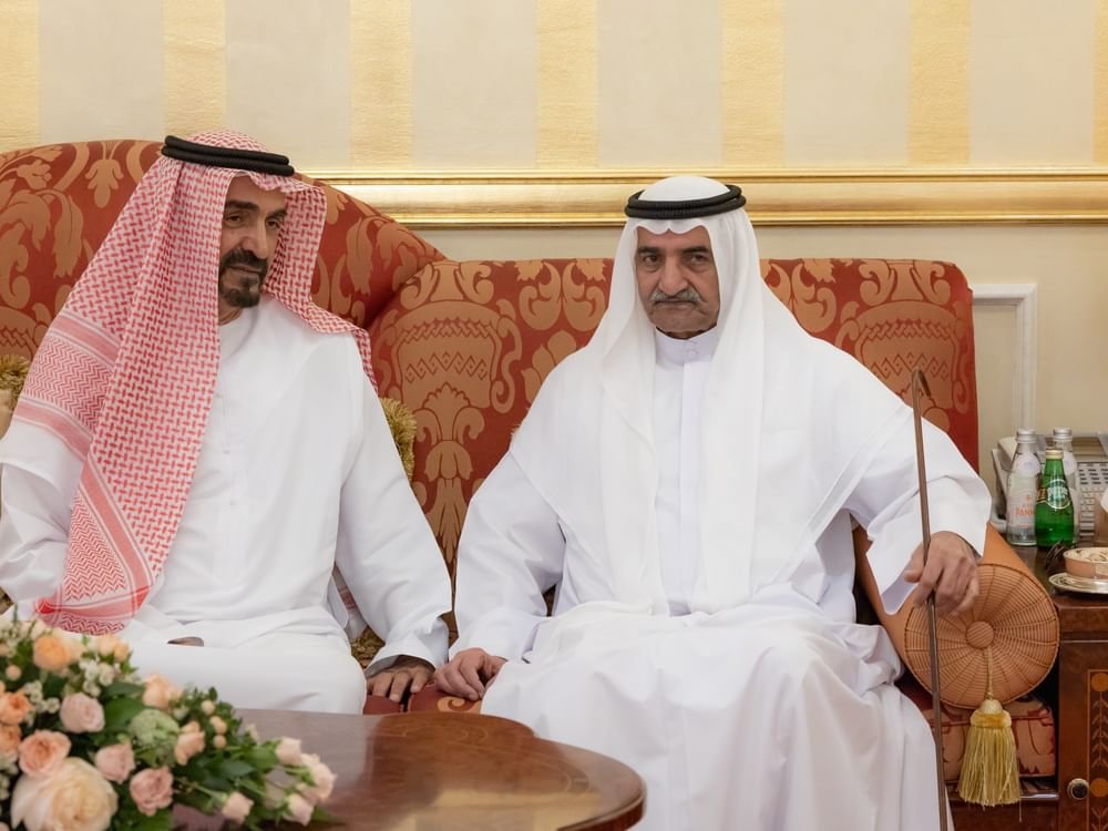 حمد الشرقي يواصل استقبال المهنئين بعيد الفطر بحضور ولي عهد الفجيرة 1 حمد الشرقي يواصل استقبال المهنئين بعيد الفطر بحضور ولي عهد الفجيرة