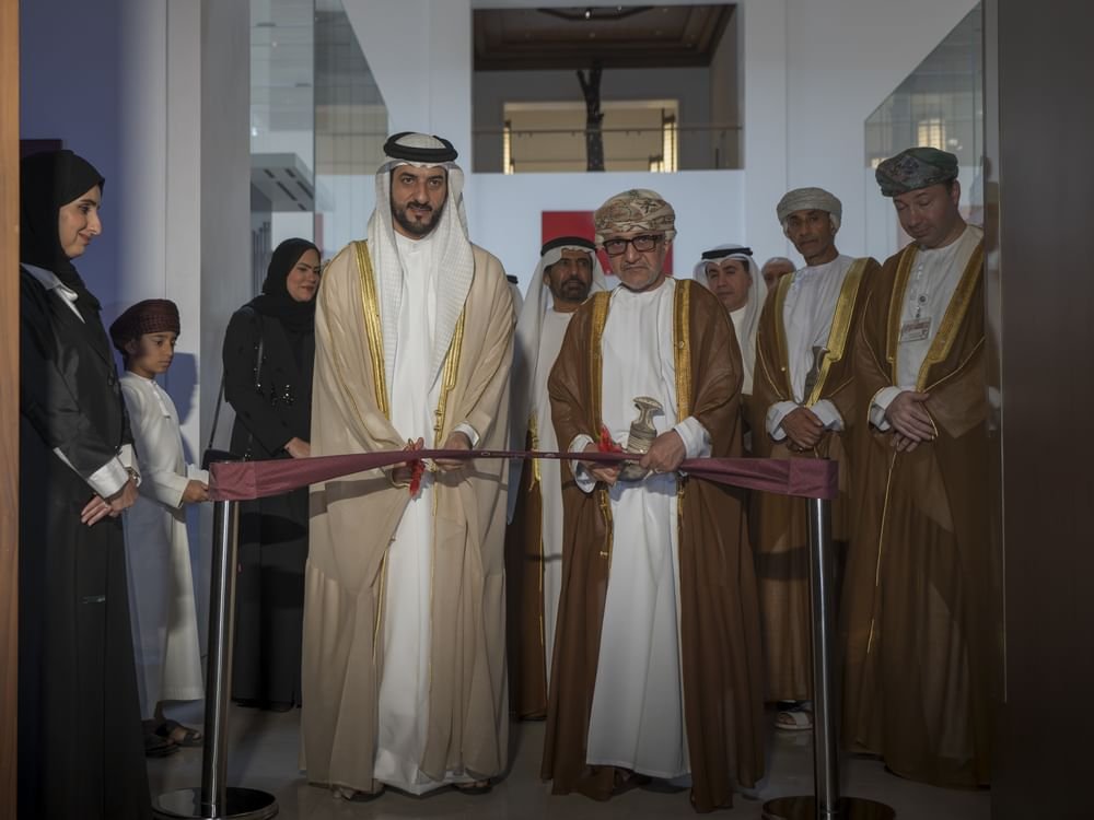 سلطان بن أحمد القاسمي يشهد افتتاح معرض "روائع الفنون من متحف الشارقة للحضارة الإسلامية" في المتحف الوطني العماني 1 سلطان بن أحمد القاسمي يشهد افتتاح معرض "روائع الفنون من متحف الشارقة للحضارة الإسلامية" في المتحف الوطني العماني