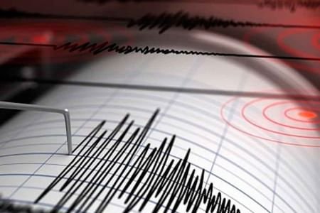 زلزال بقوة 6 درجات يضرب منطقة "سيرام" في إندونيسيا