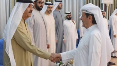 حاكم أم القيوين يستقبل المهنئين بالشهر الفضيل