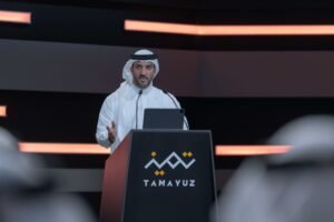 سلطان بن أحمد القاسمي يكرم الجهات الفائزة بجائزة التميز المؤسسي "تميز" في دورتها الأولى