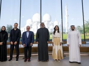 ولي عهد أبوظبي يشهد الجلسة الرمضانية الأولى لمجلس محمد بن زايد بعنوان "مستقبل الأنظمة المالية في عصر التقنيات الذكية"
