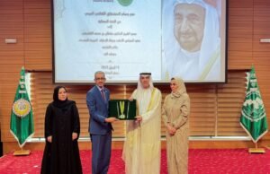 "الألكسو" تمنح حاكم الشارقة وسام الاستحقاق الثقافي العربي في نسخته الأولى
