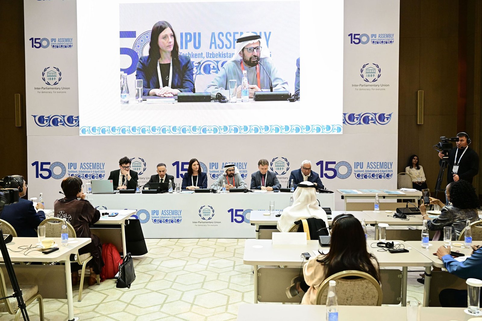 علي النعيمي يشارك بورشة "الدبلوماسية البرلمانية والوساطة" في طشقند 1 علي النعيمي يشارك بورشة "الدبلوماسية البرلمانية والوساطة" في طشقند