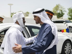 رئيس الدولة يبحث مع رئيس تشاد تعزيز العلاقات الثنائية