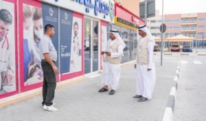 بلدية منطقة الظفرة تنفذ حملة توعية للمحافظة على المظهر العام