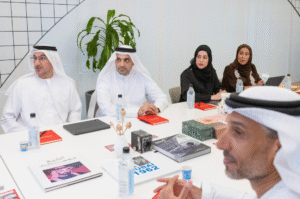أحمد بن محمد يلتقي المشاركين في "برنامج القيادات الإعلامية"